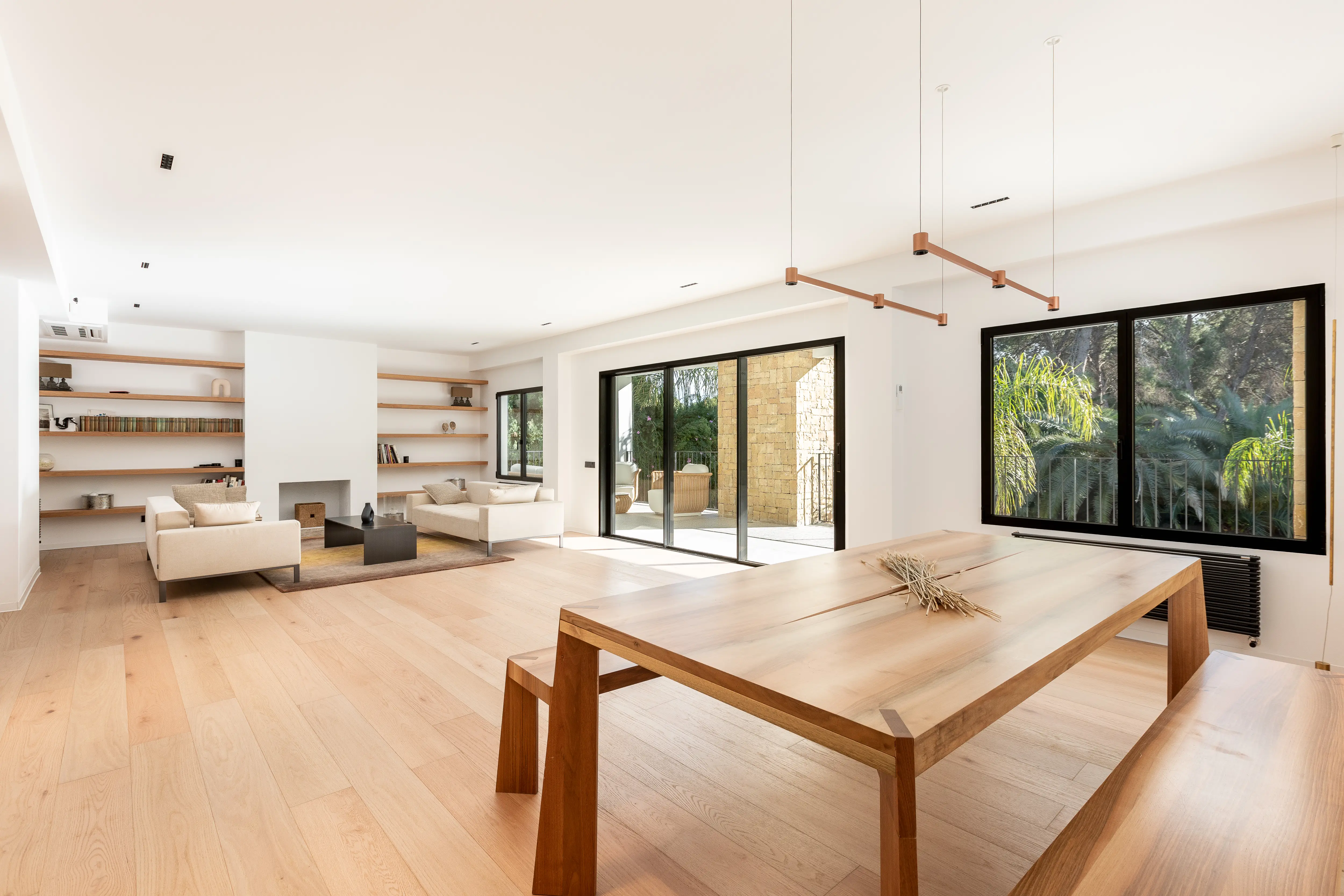 Bright completed luxury ремонт дома in Валенсия with considered living and dining interiors by YT Studio